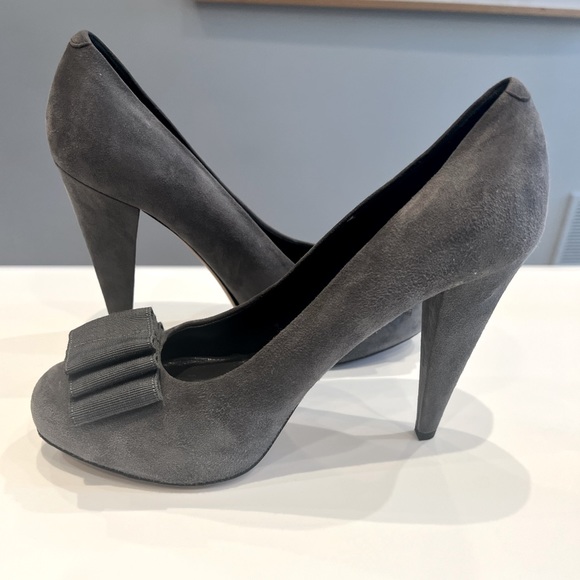 Bally Grey Suede Covered Platform Pump 39.5 - Picture 2 of 7